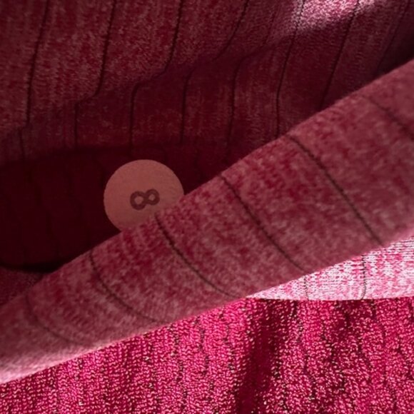 Lululemon Size 8 Long sleeve running top - Picture 3 of 3